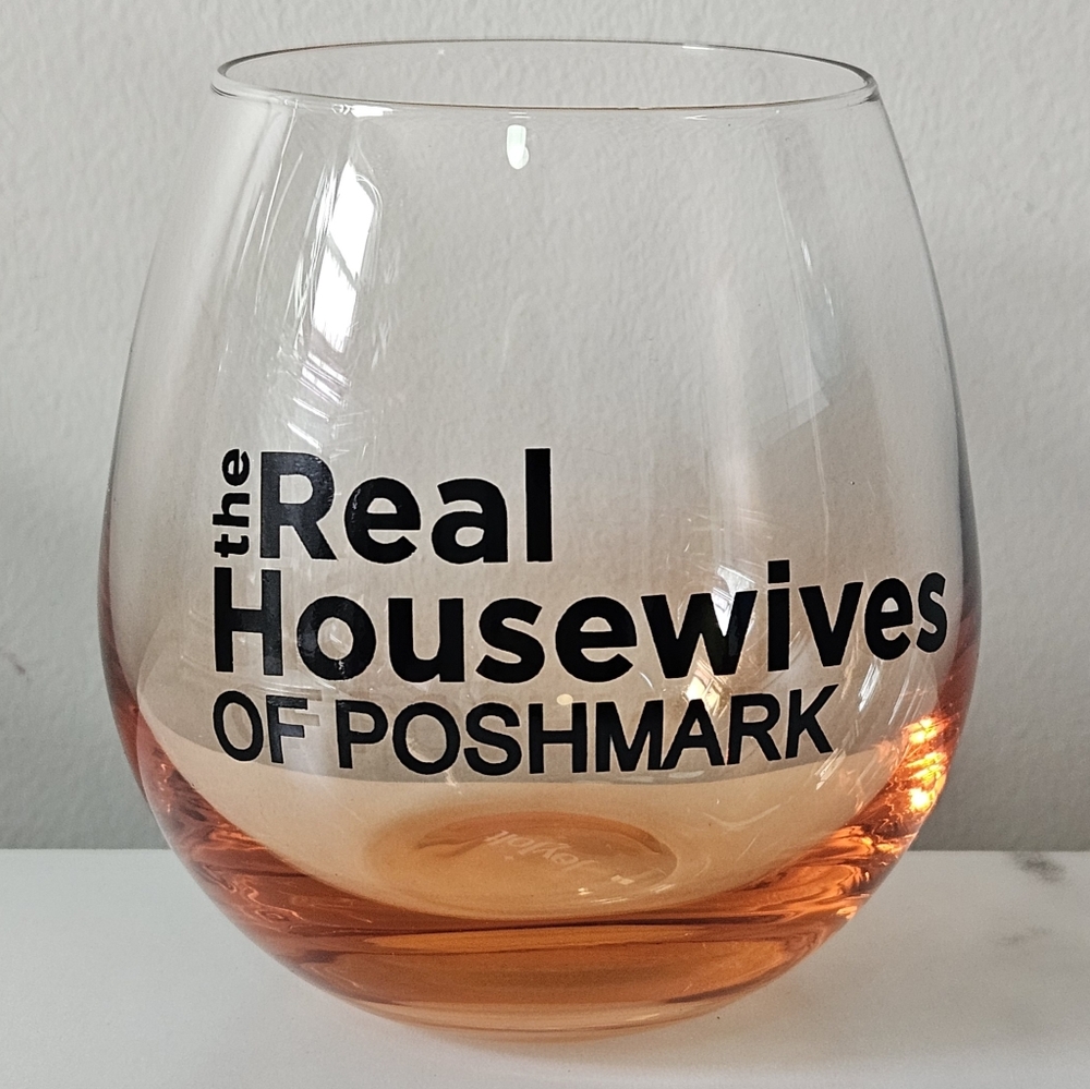 "The Real Housewives Of Poshmark" Stemless Glass Wine Glasses (15oz) - Pick 1 - Picture 3 of 10